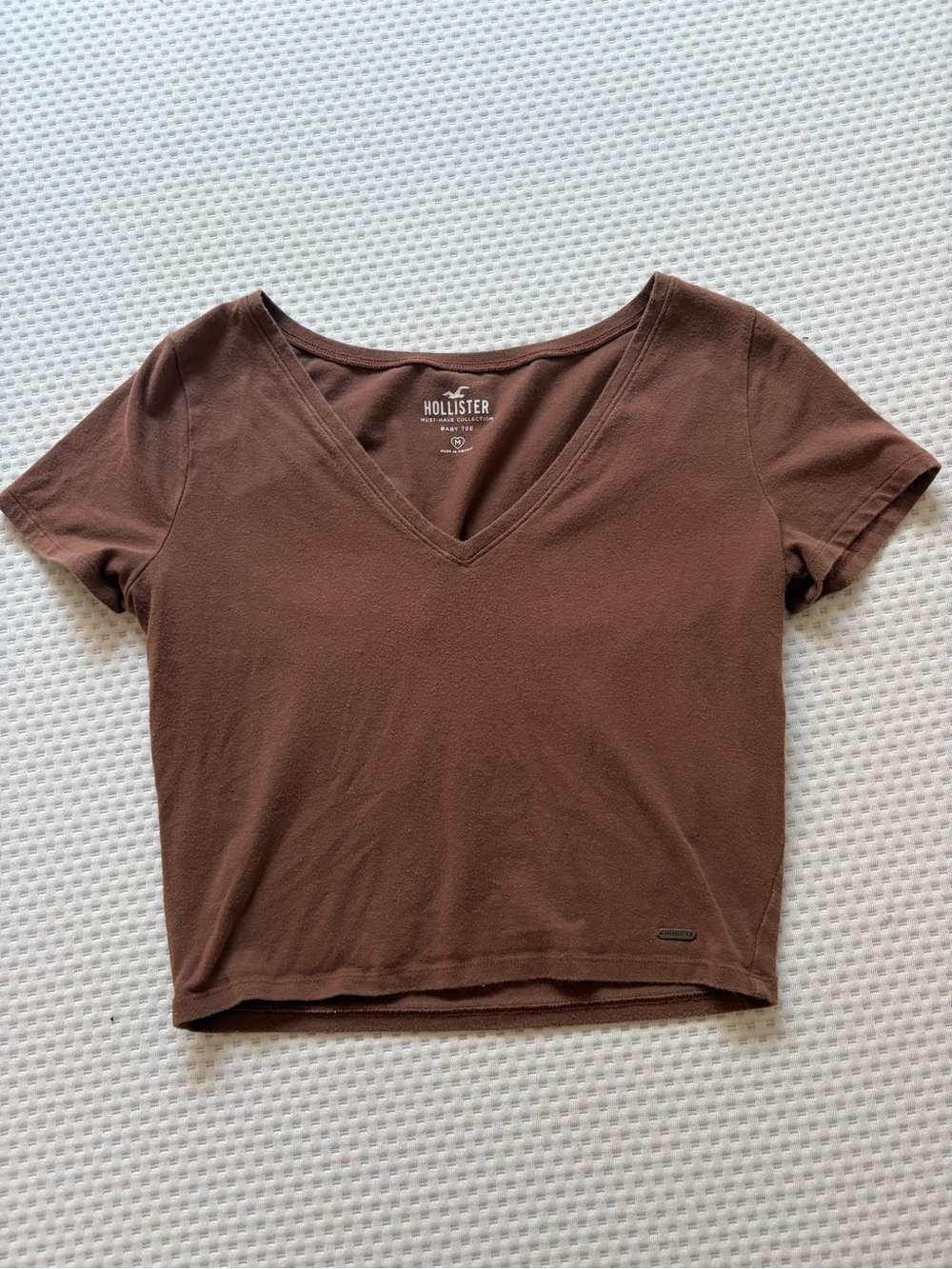 Hollister Brown V-Neck Short Sleeve Crop Top